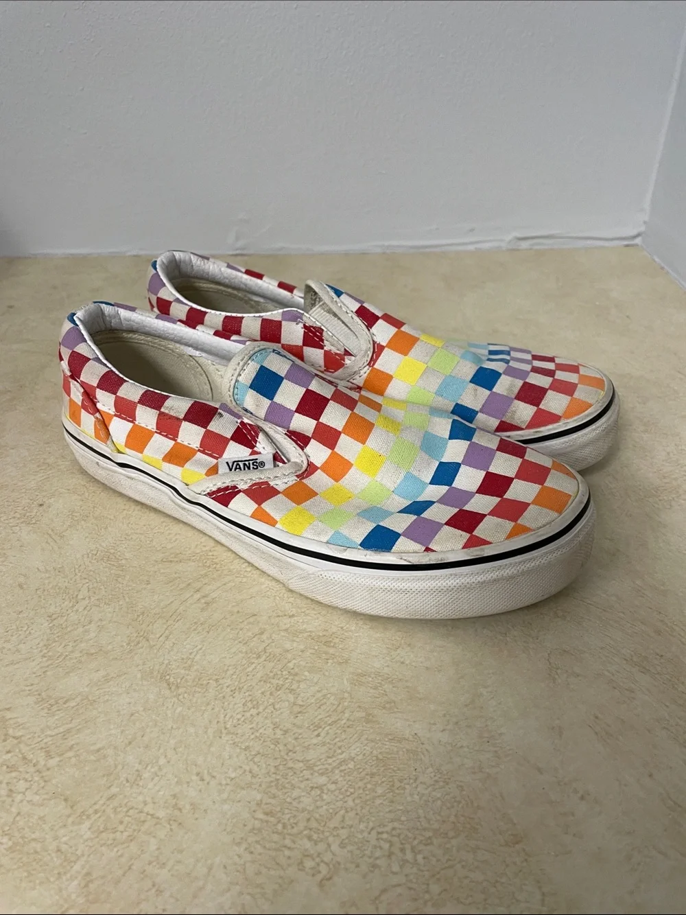 Vans Kids Slip-On Checkerboard Rainbow Sneakers Sz 3